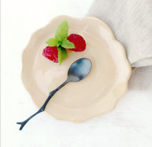 Cargar imagen en el visor de la galería, Plato de Pan - Vajilla Campiña