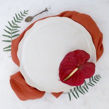 Cargar imagen en el visor de la galería, Plato Llano - Vajilla Boho