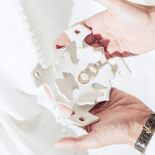 Cargar imagen en el visor de la galería, Platito para alianzas y arras - Wedding