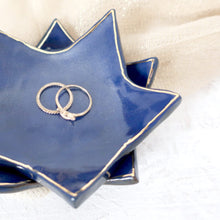 Cargar imagen en el visor de la galería, Platito para alianzas y arras - Wedding