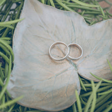 Cargar imagen en el visor de la galería, Platito para alianzas y arras - Wedding